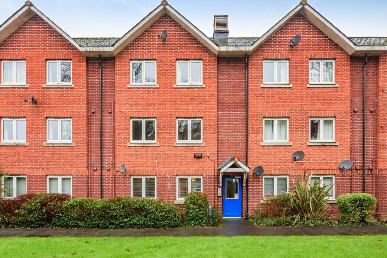 Stylish 2 Bedroom Apartment, Central Exeter, Parking On Site 외부 사진